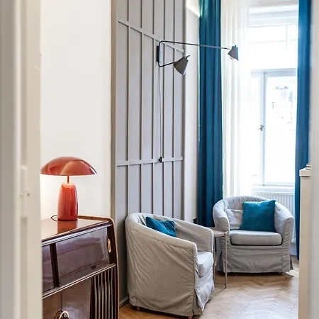 With Parliament View Appartement Boedapest