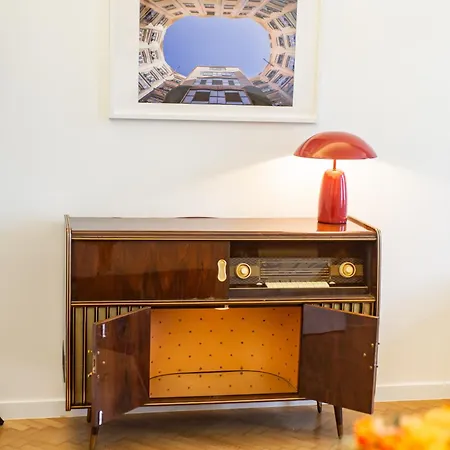 With Parliament View Boedapest