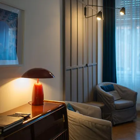 With Parliament View * Boedapest