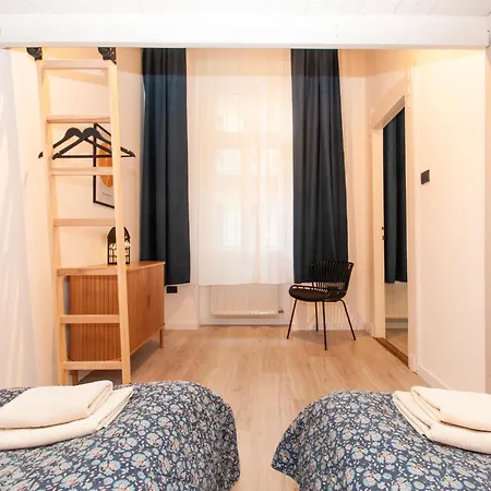 Appartement With Parliament View