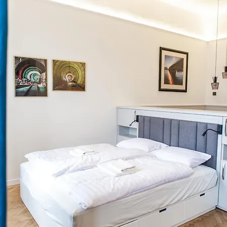 Appartement With Parliament View