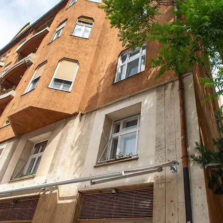 Appartement With Parliament View Budapest